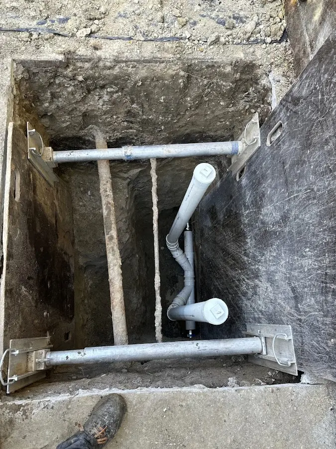 Experienced plumber completing Gas Line Repair work in Tierra Verde